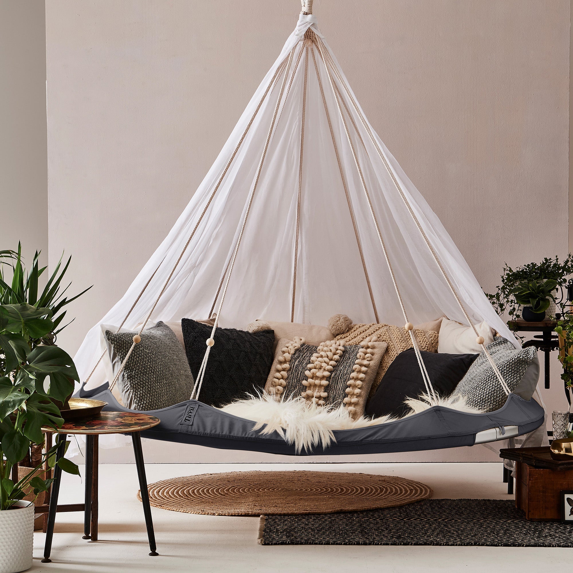 Indoor Daybed (Large) *Available in Sets only*