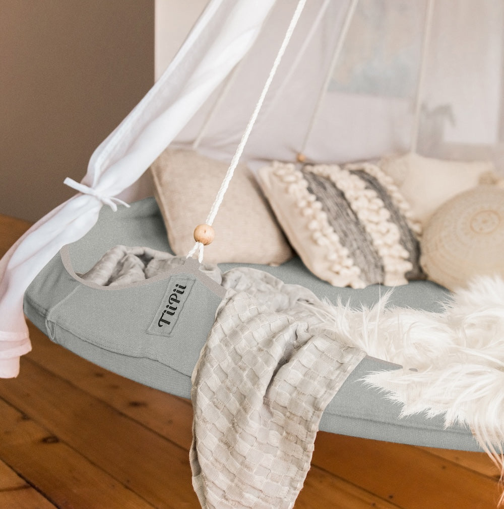 Outdoor Daybed Set with Stand