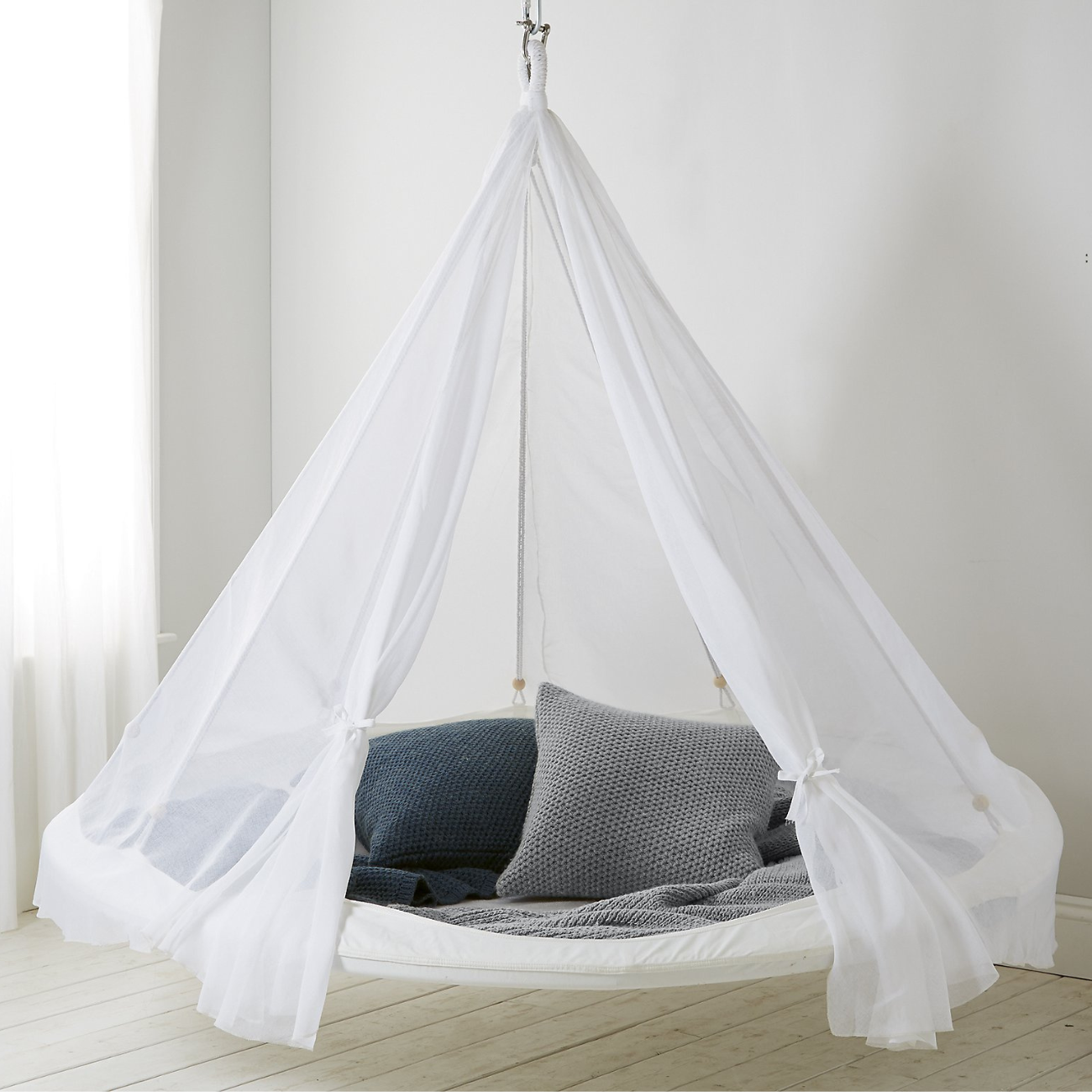 Indoor Daybed (Large) *Available in Sets only*